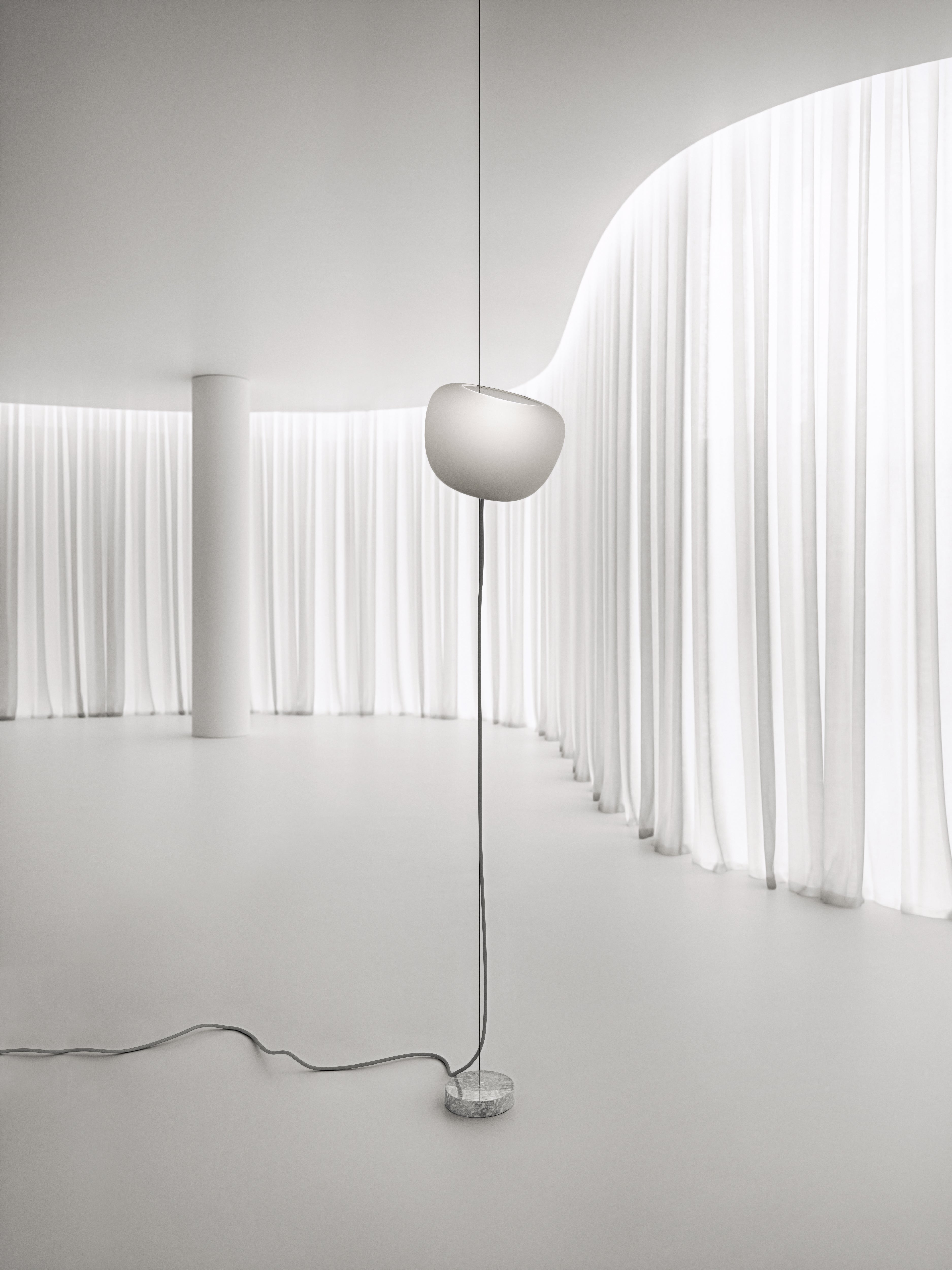 Helio - A Hybrid Lamp